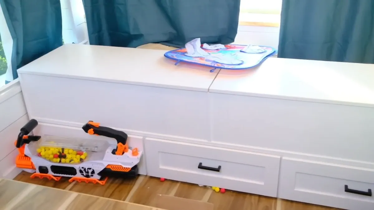 Frame at 12:54