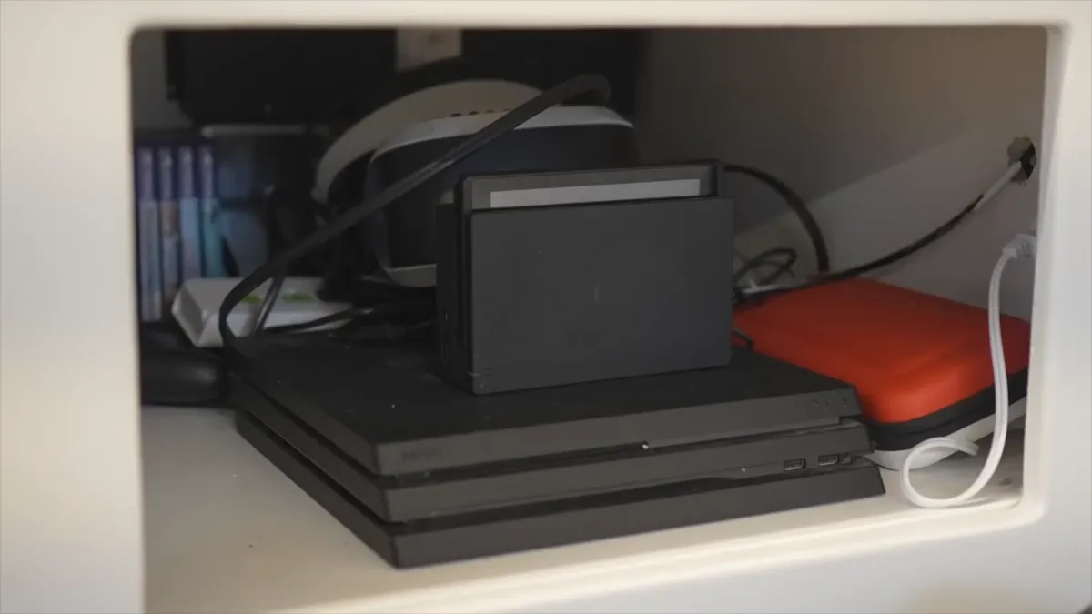 Frame at 09:02