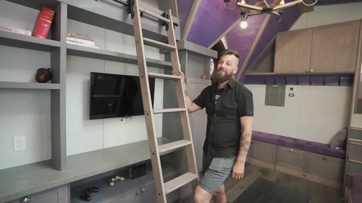 Frame at 4:54