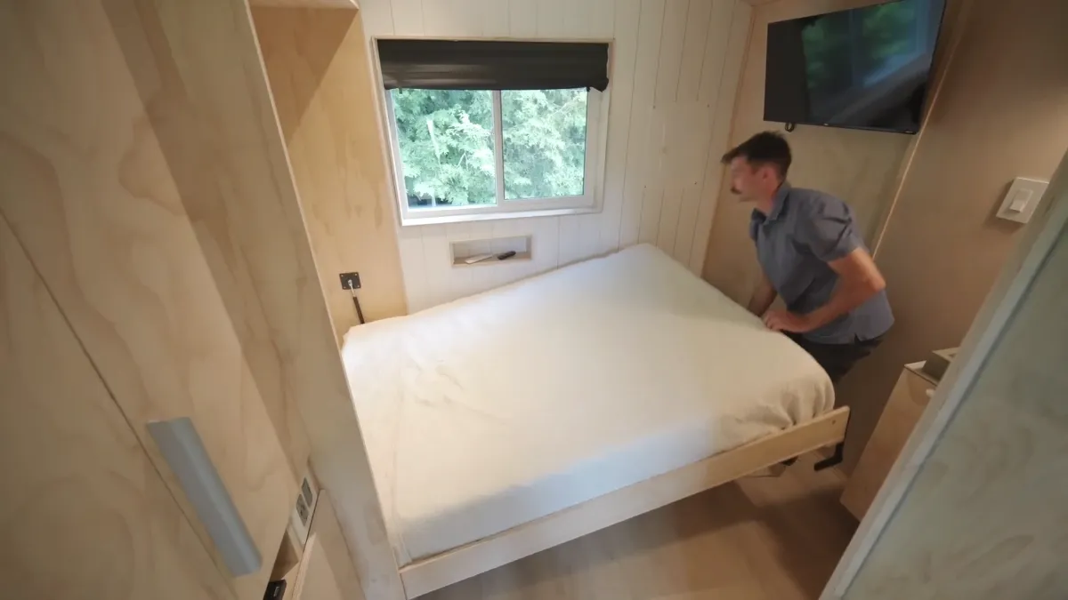 Frame at 1:30