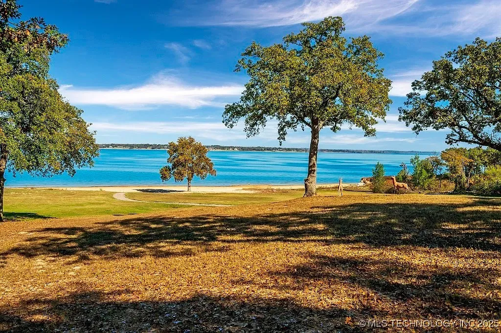 And the lake view wrap-up. Between this and the beach, what more? lol