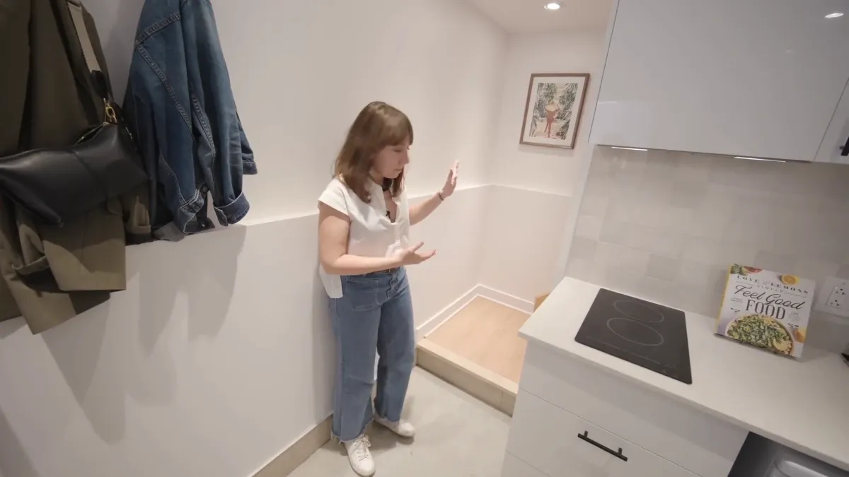 Frame at 05:22