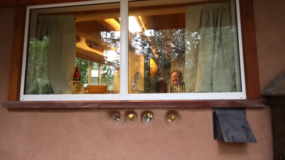 Frame at 7:41