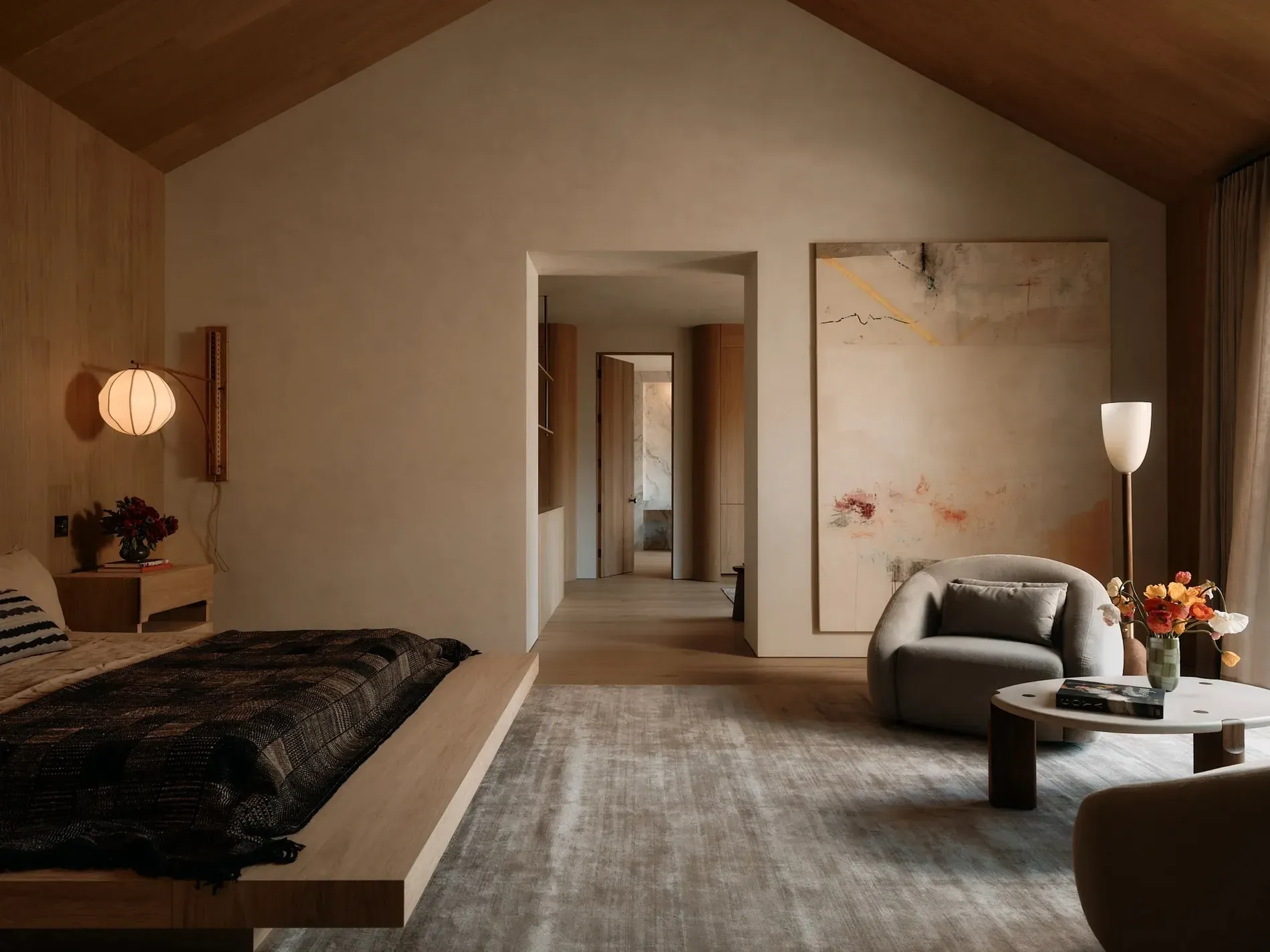 Okay, these oak beams — airy but warm. Waking up here would win.