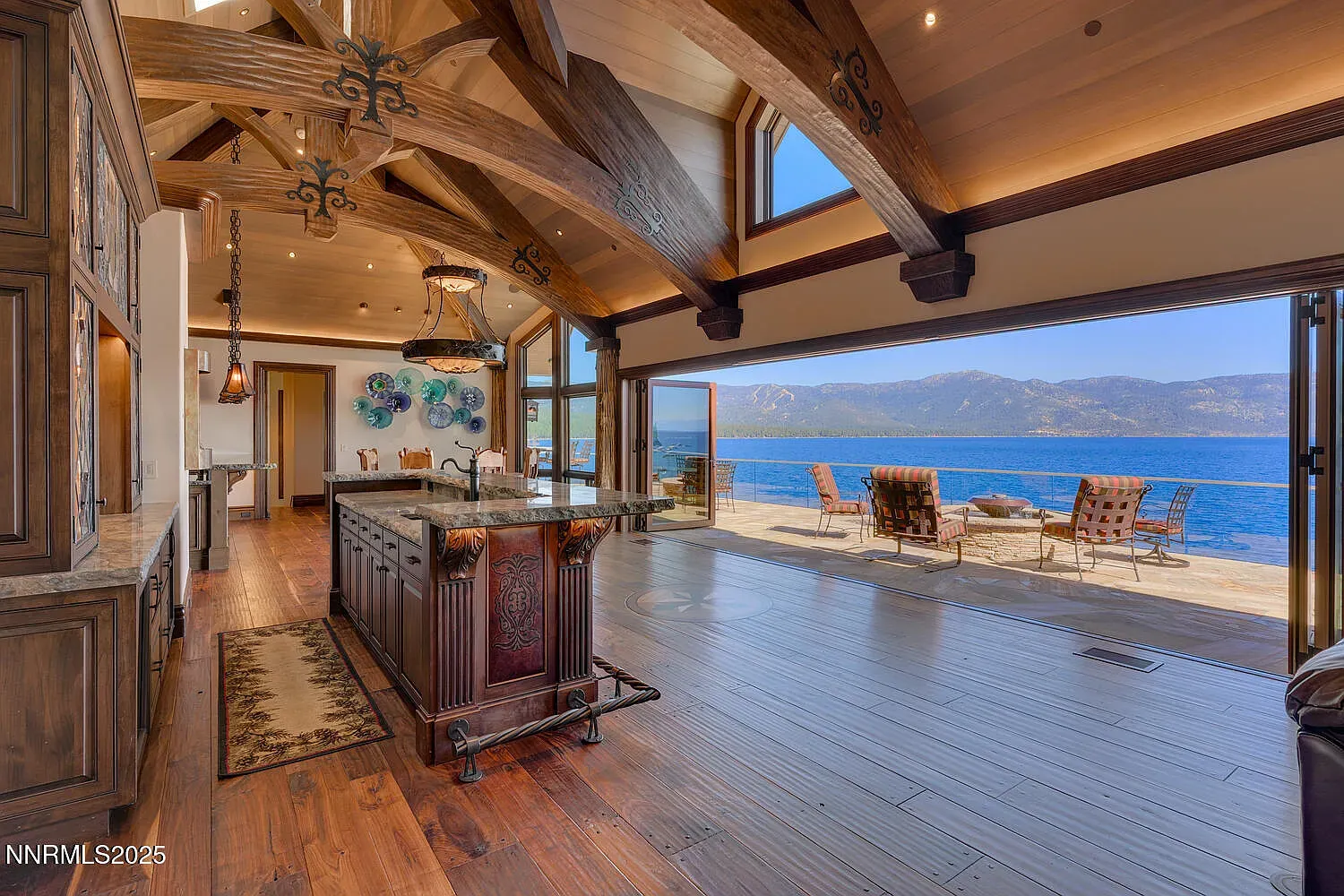 That island slab looks a galaxy. I’m pretending I cook.