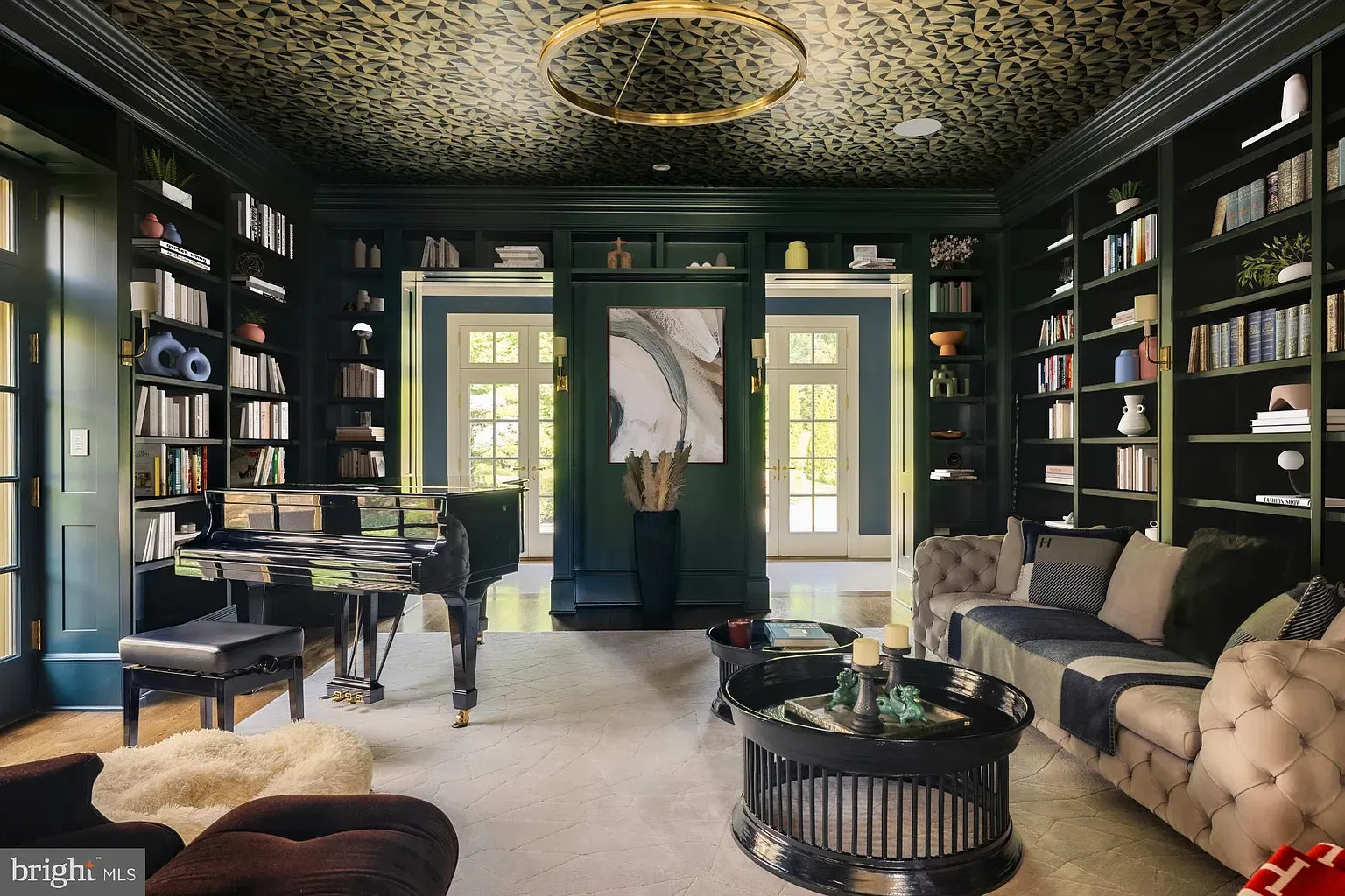 Ceiling wallpaper again—gold and green. I mean, cool, maybe too much?