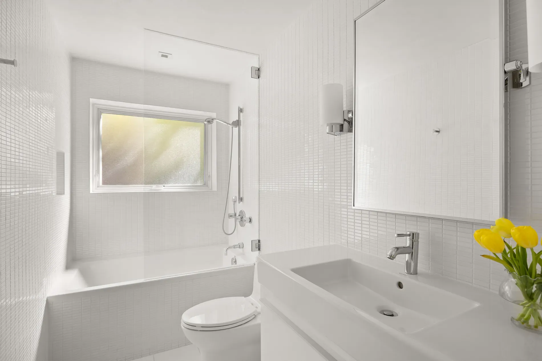 White textured tile everywhere. Feels bigger. Anyone else getting boutique hotel vibes?