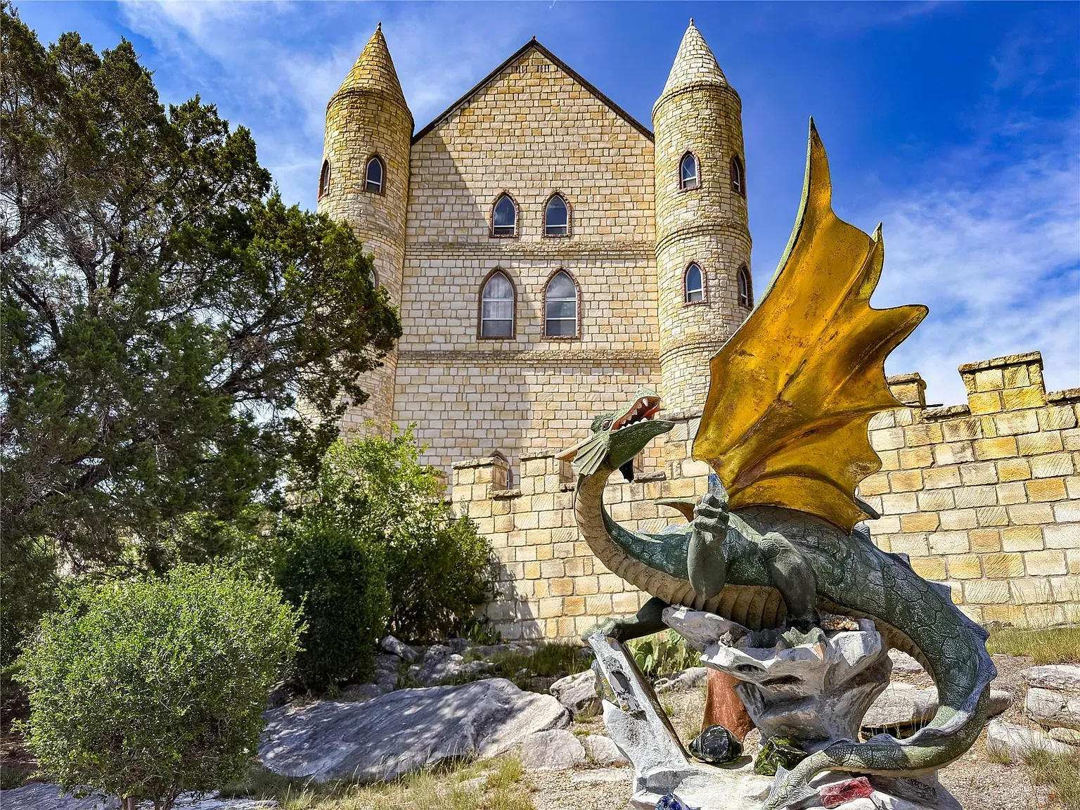 If you wanted turrets, they delivered. Golden stone glowing, blue sky doing the rest.