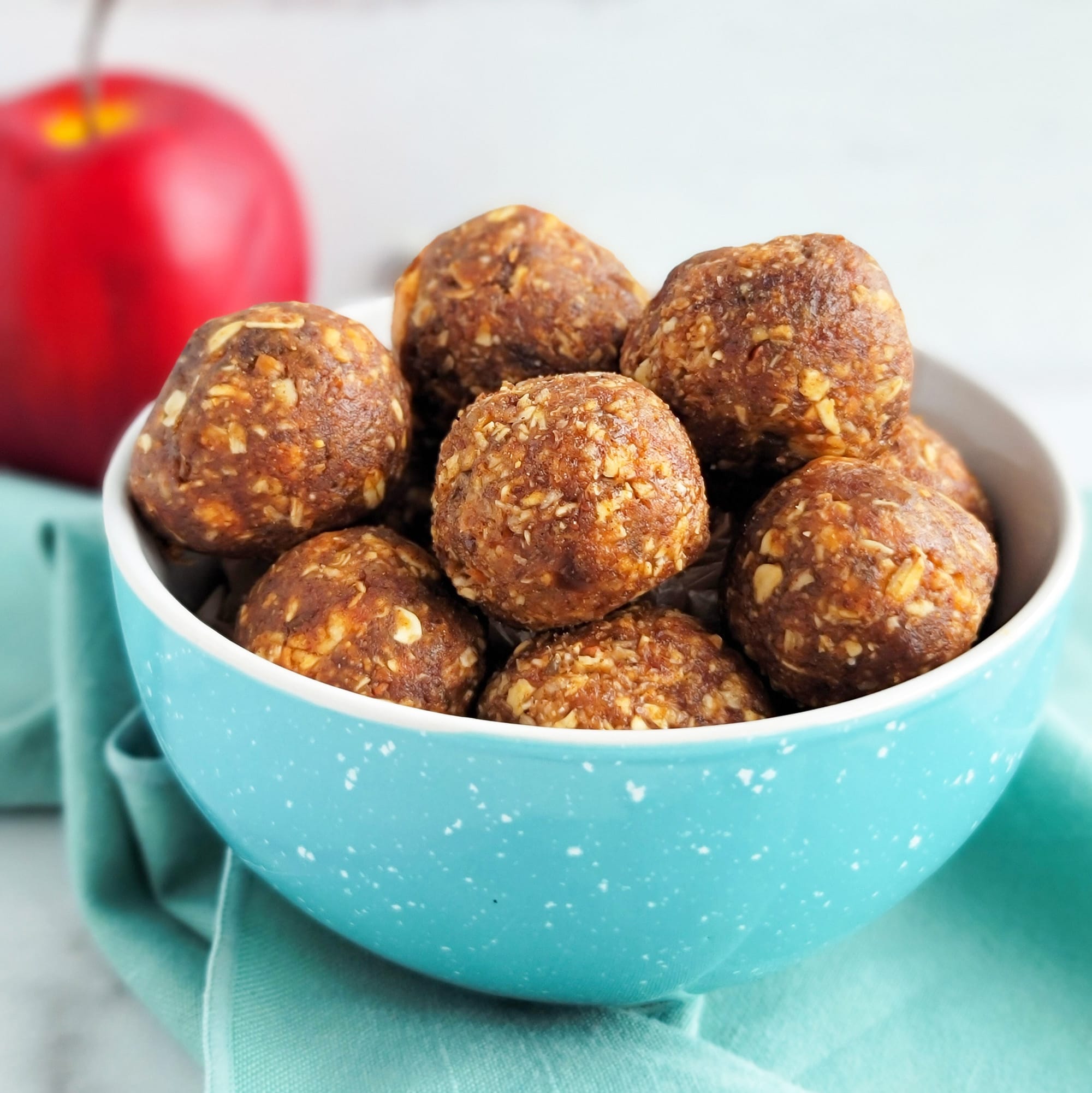 Apple Pie Energy Bites