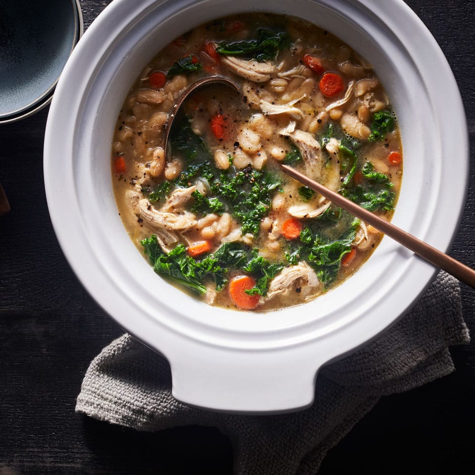 Slow Cooker Chicken and White Bean Stew