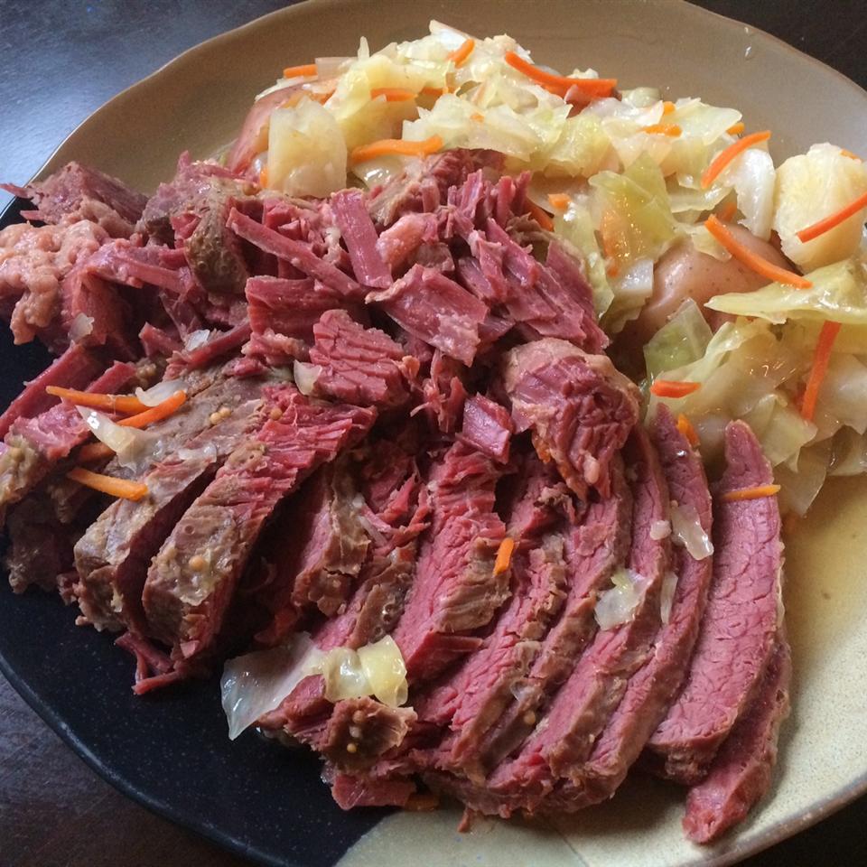Slow-Cooker Corned Beef and Cabbage