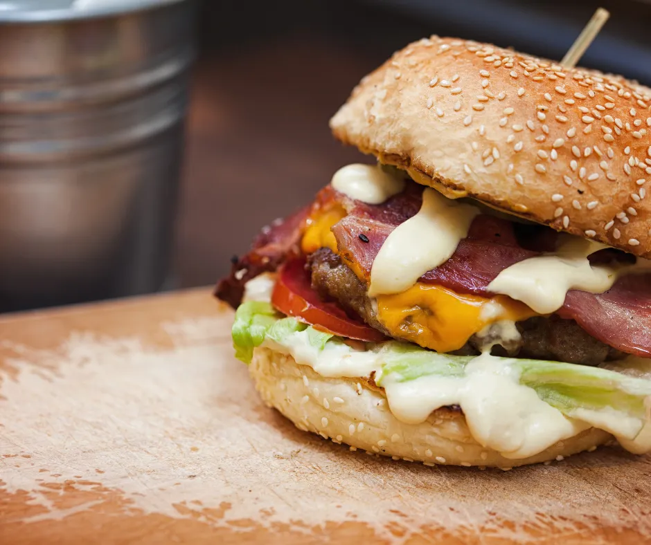 Air Fryer, Cheddar and Bacon Burgers