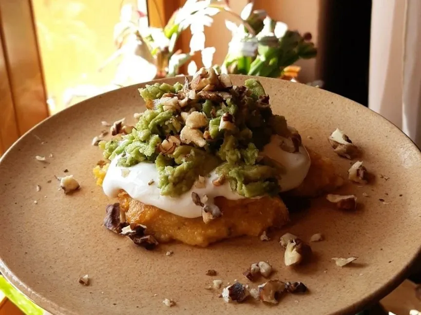 Avocado on polenta