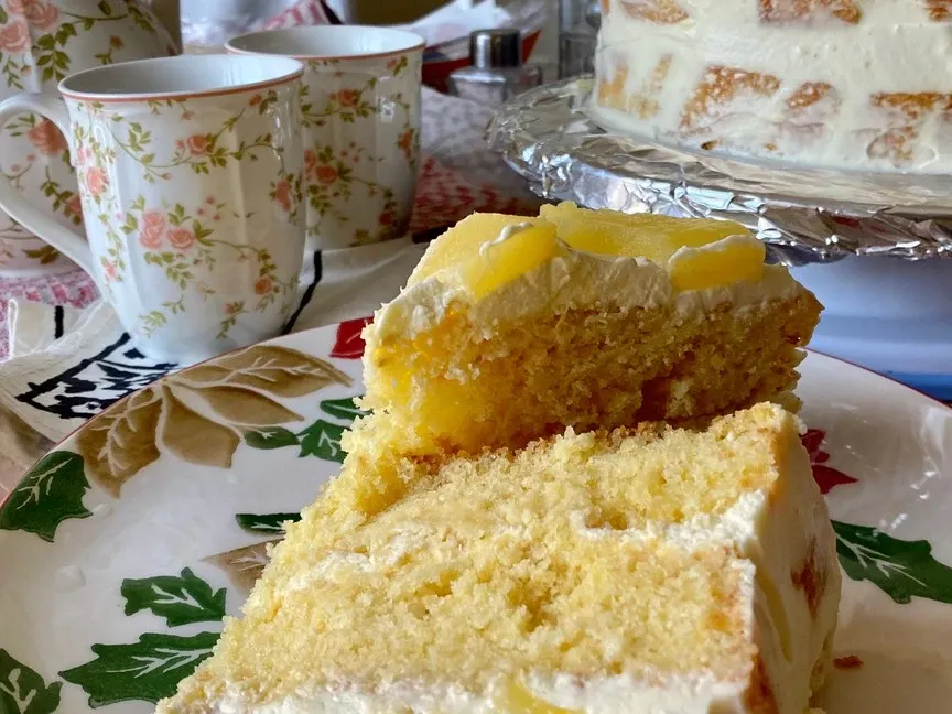 Pineapple sponge cake with cream cheese frosting