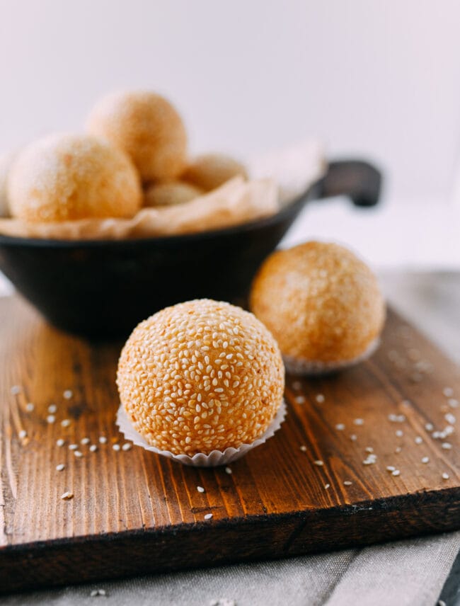 How to Reheat Sesame Balls