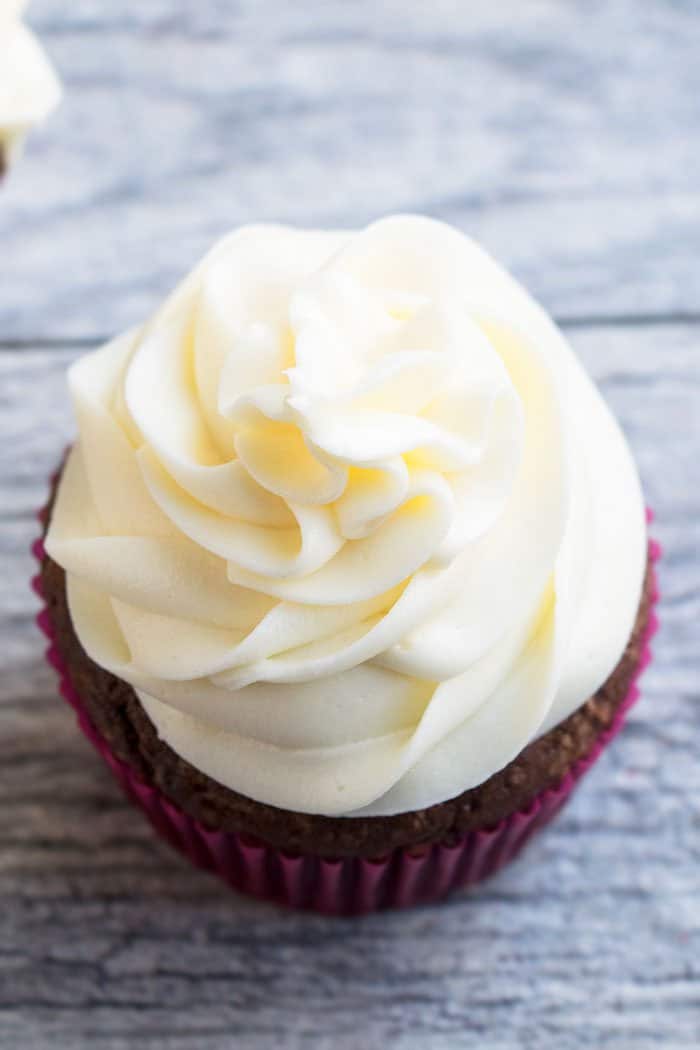 How to Thicken Royal Icing Without Powdered Sugar
