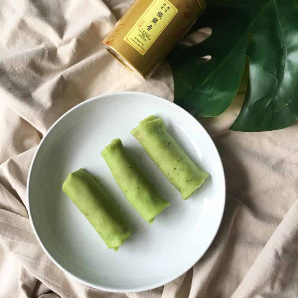 Singapore kueh dadar pandan coconut pancake recipe (Vegan)