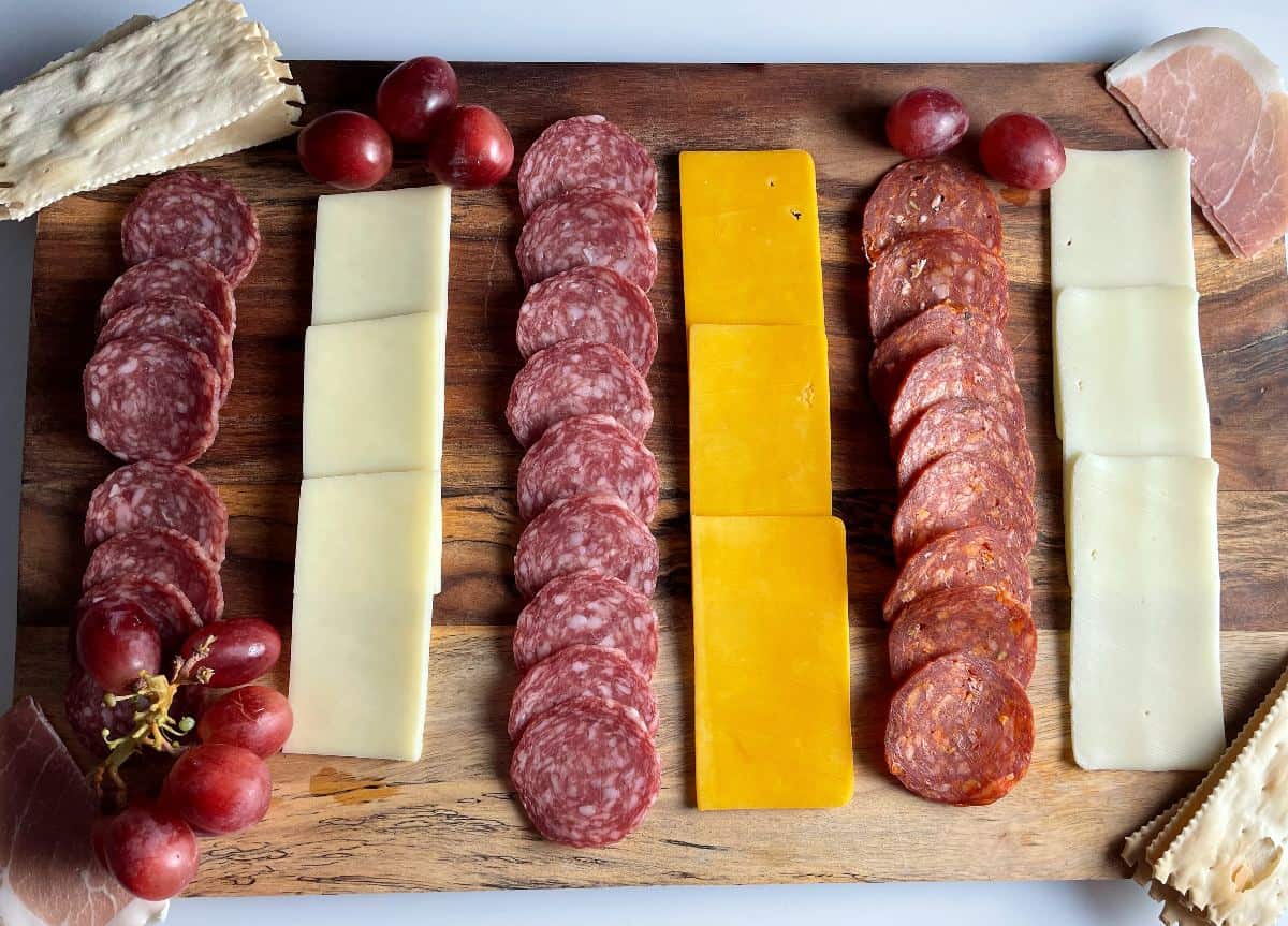 Cheese and Crackers with Salami Recipe