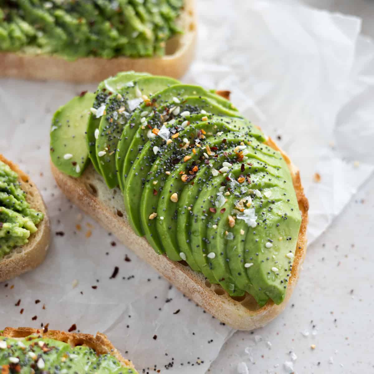 Avocado Toast with Everything Bagel Seasoning Recipe