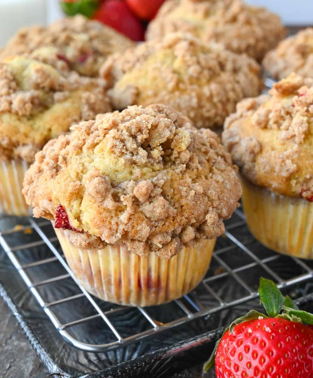Strawberry Shortcake Surprise Muffin Recipe