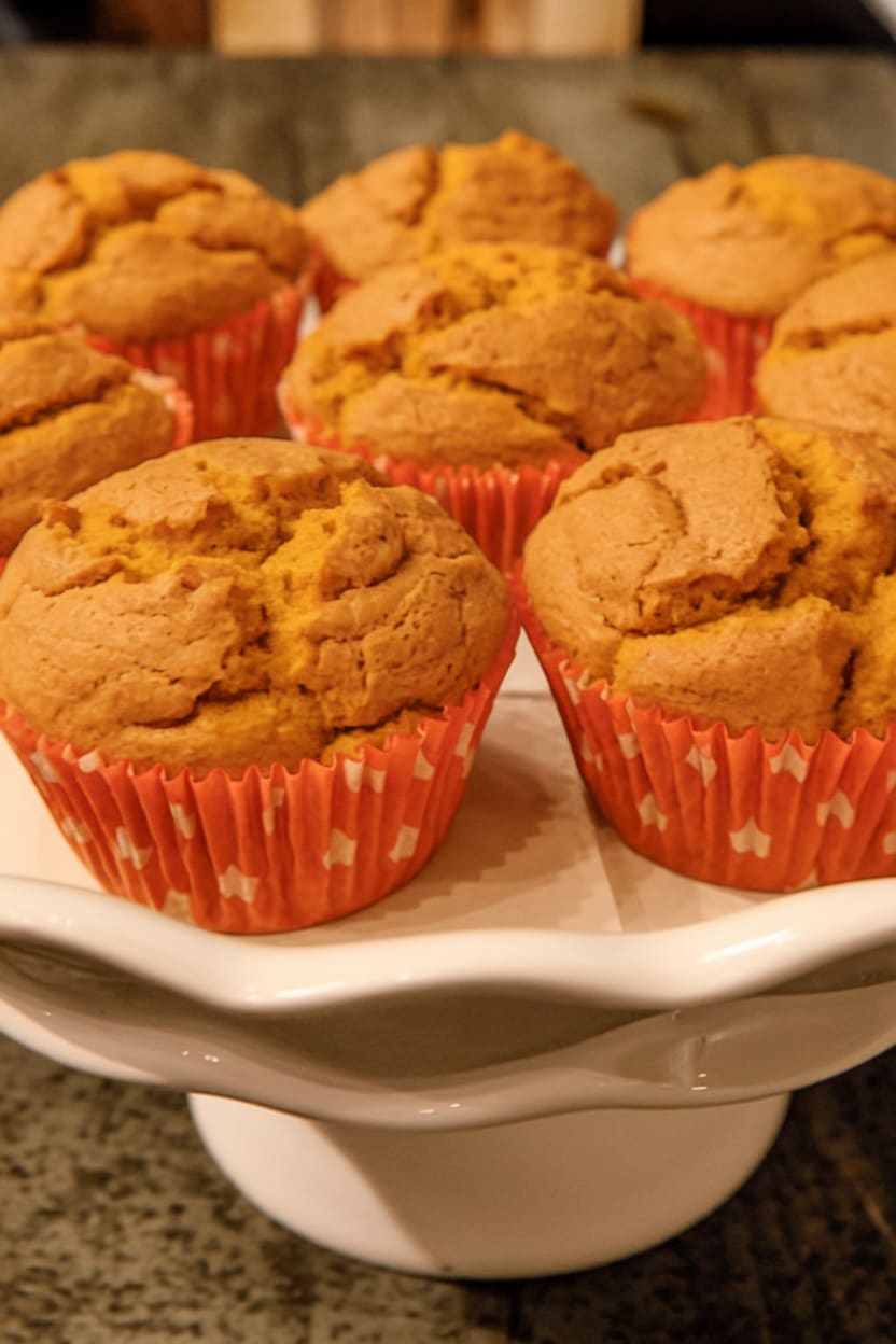 2-Ingredient Pumpkin Muffins