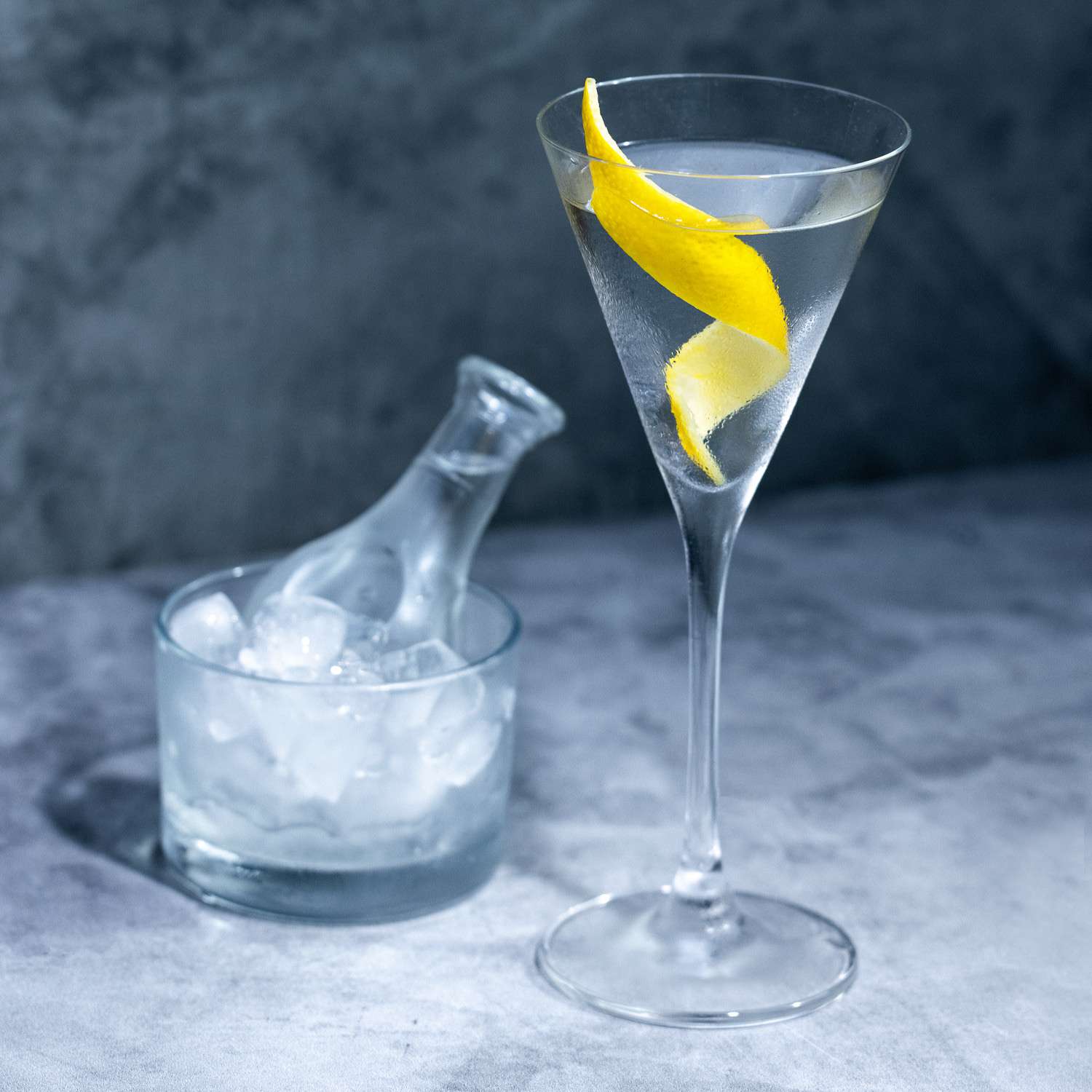 Stir a Dry Martini Recipe