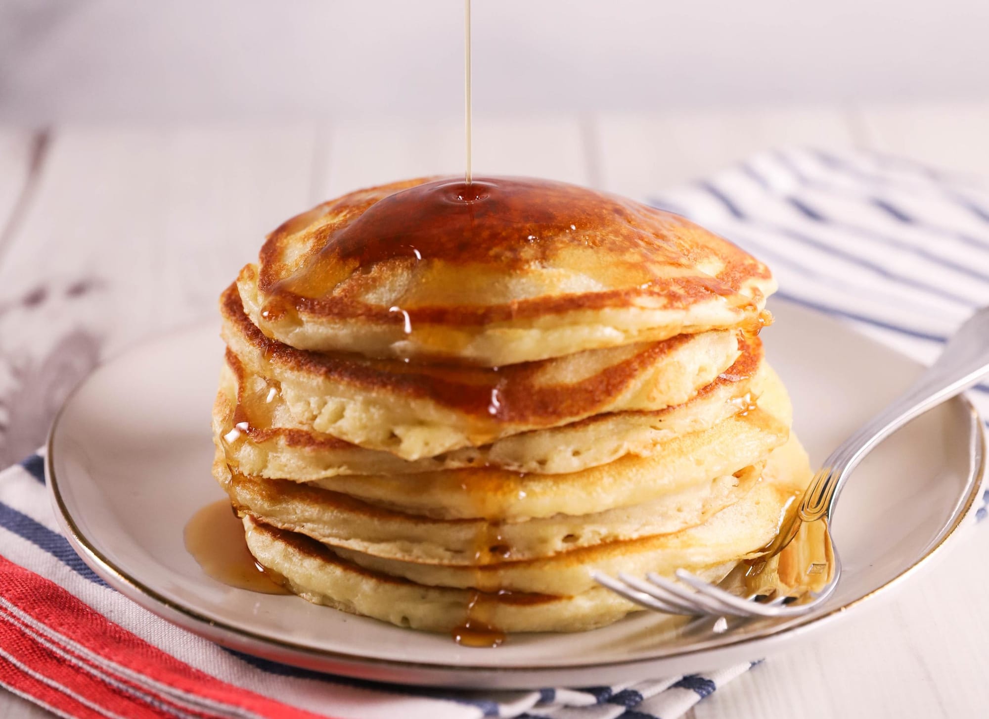 Diner-Style Buttermilk Pancakes