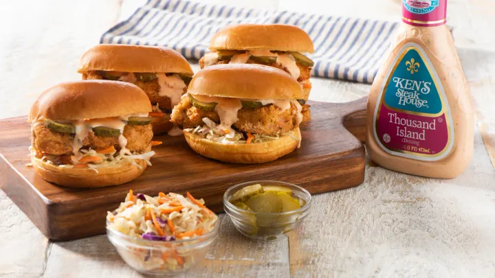 The Salad Dressing Brand Nutritionists Say You Should Ditch